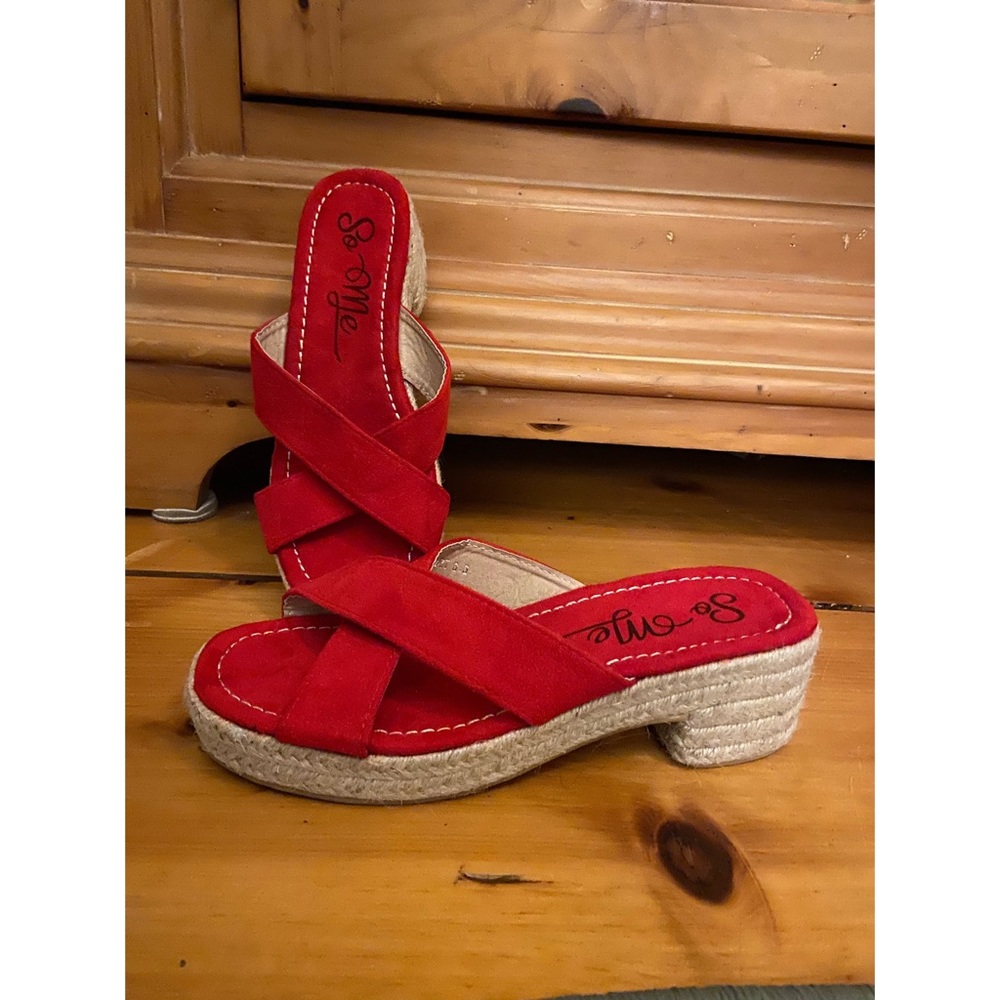 Mule sandals